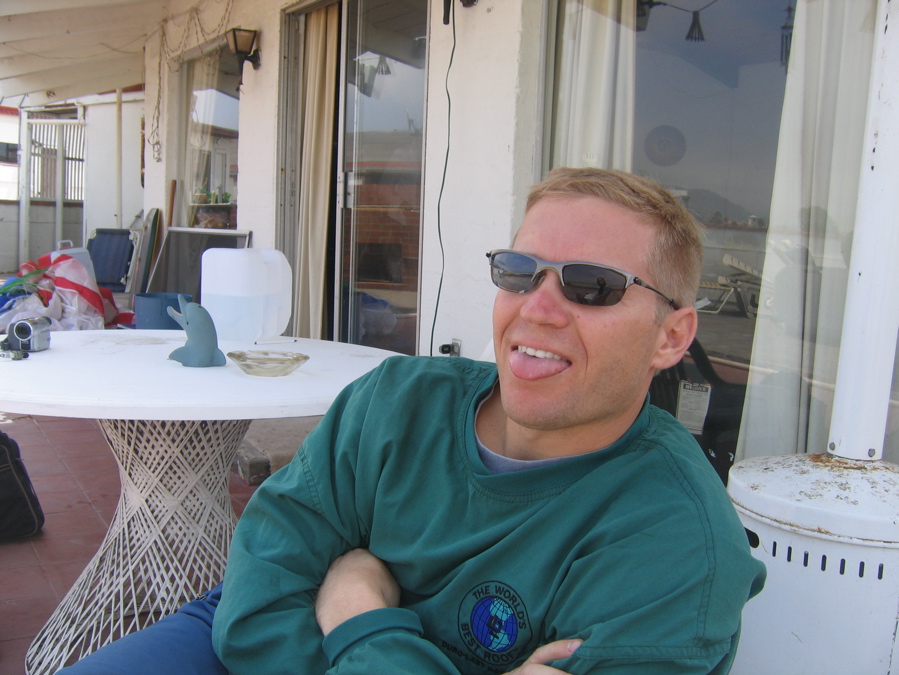 Thompson show why he was popular in prison.